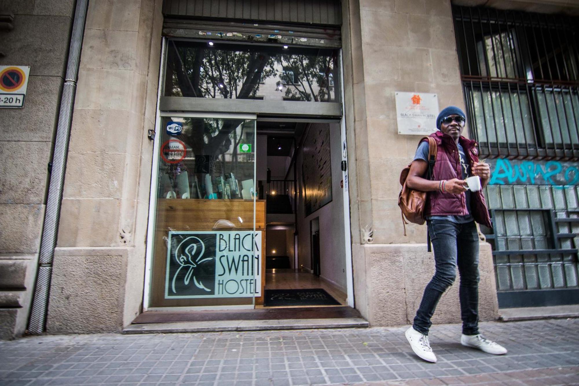 Black Swan Hostel Barcelona Luaran gambar