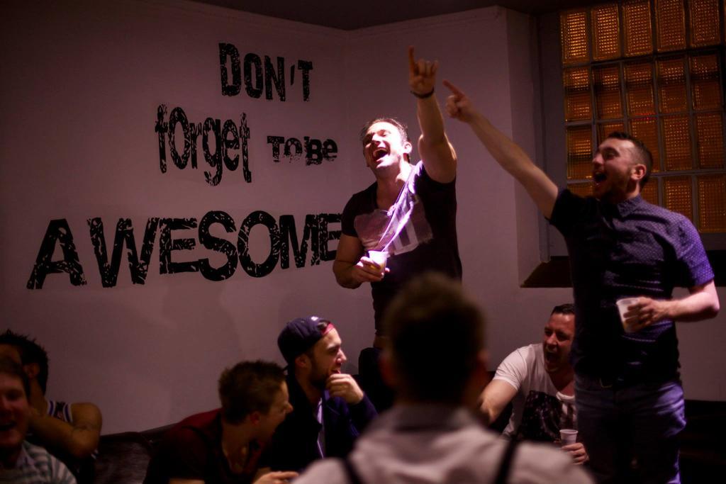 Black Swan Hostel Barcelona Luaran gambar