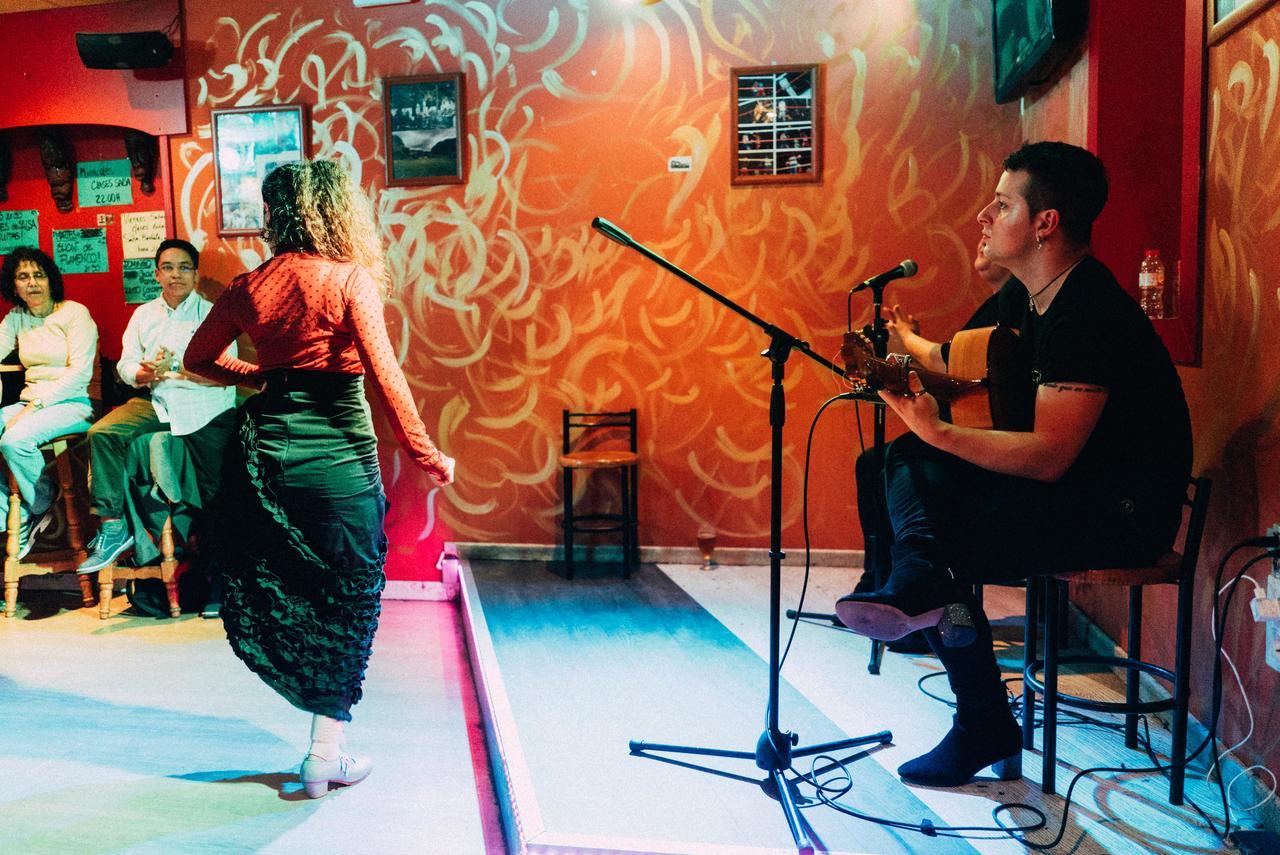 Black Swan Hostel Barcelona Orang gambar