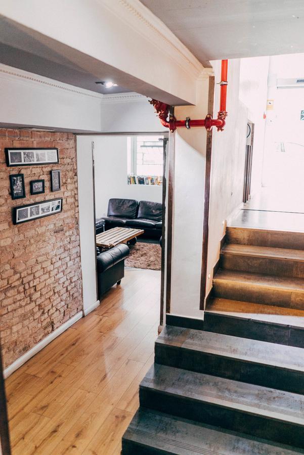 Black Swan Hostel Barcelona Luaran gambar